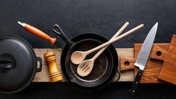 <div class="paragraphs"><p>Representative photo of kitchenware.</p></div>