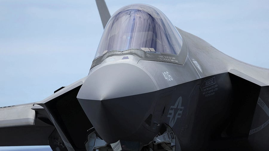 <div class="paragraphs"><p>An F-35 jet prepares to launch off the USS Carl Vinson aircraft carrier during the Rim of the Pacific military exercises about 100 miles south of Oahu, Hawaii, US.</p></div>