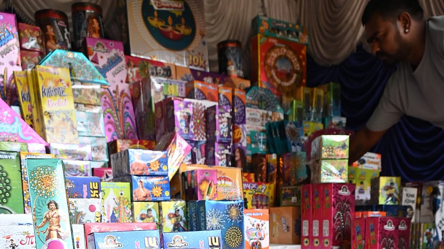 <div class="paragraphs"><p>Representative image of firecrackers sale.</p></div>