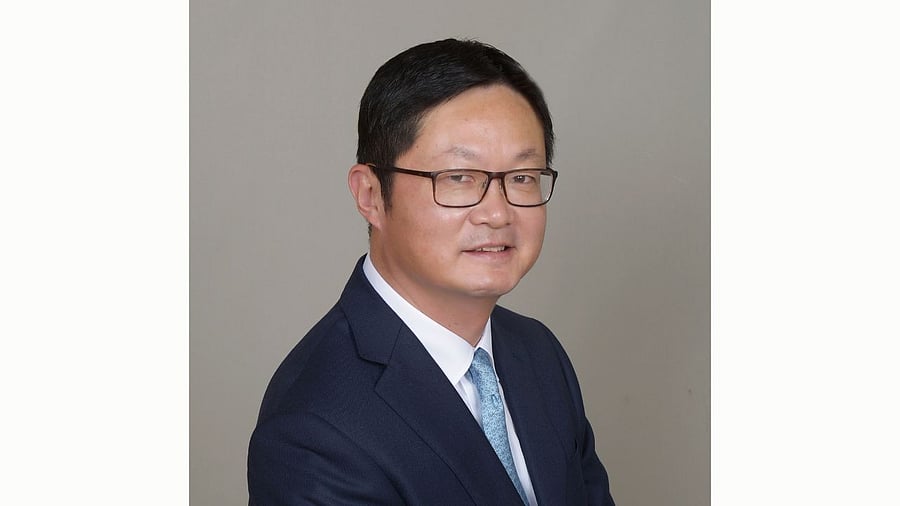 <div class="paragraphs"><p>Scott Wang, Vice President, Asia Pacific, World Trade Centers Association</p></div>