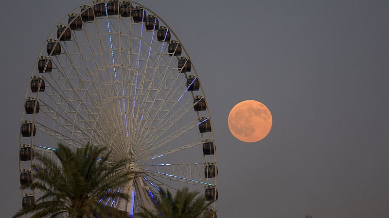 Lunar Eclipse 2025: Stunning Blood Moon Pictures from Around the World