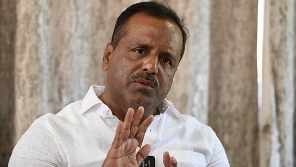 <div class="paragraphs"><p>U T Khader</p></div>