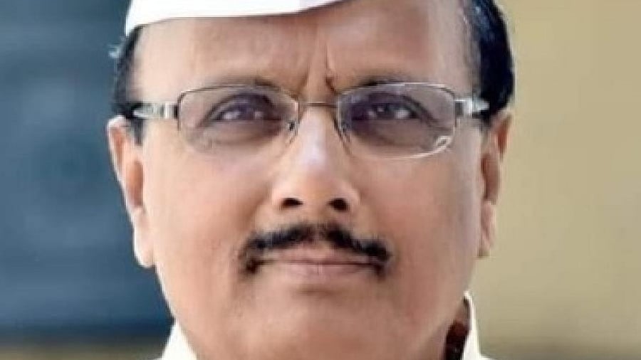 <div class="paragraphs"><p>BR Patil</p></div>