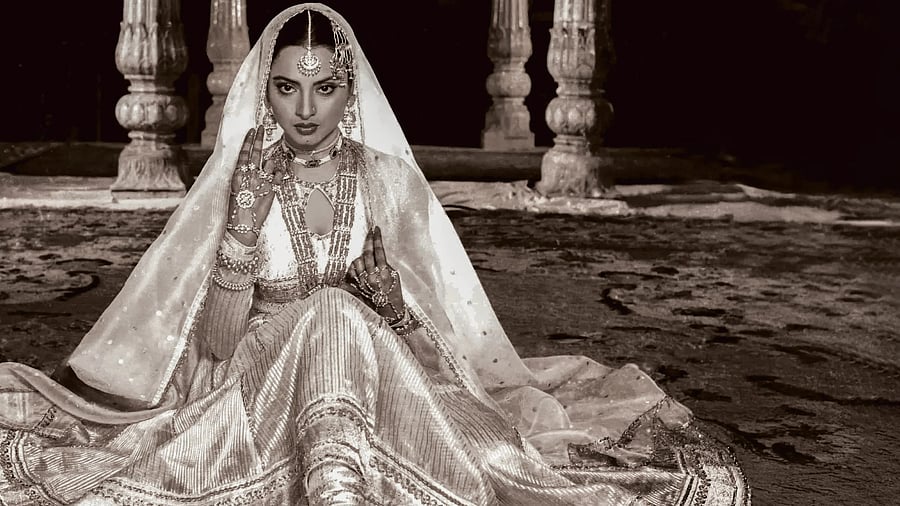 <div class="paragraphs"><p>Rekha in Umrao Jaan.</p></div>