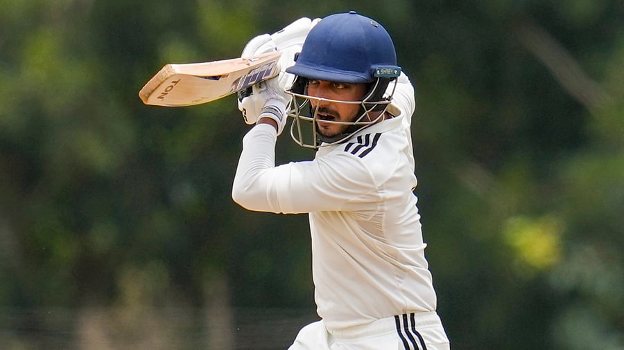 <div class="paragraphs"><p>In the absence of two key batters, South Zone will hope the likes of Tanmay Agarwal will come to party in the Duleep Trophy final against North Zone at the BCCI’s CoE. </p></div>