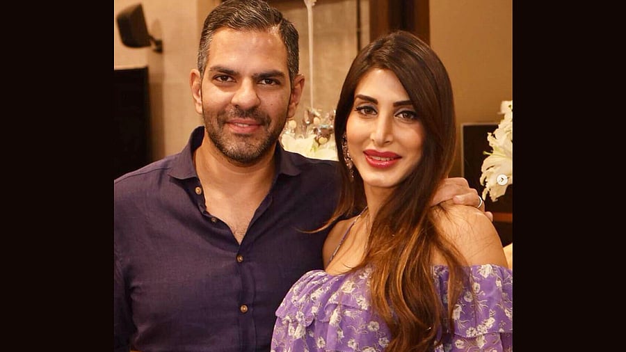 <div class="paragraphs"><p>Priya with late Sunjay Kapur.</p></div>