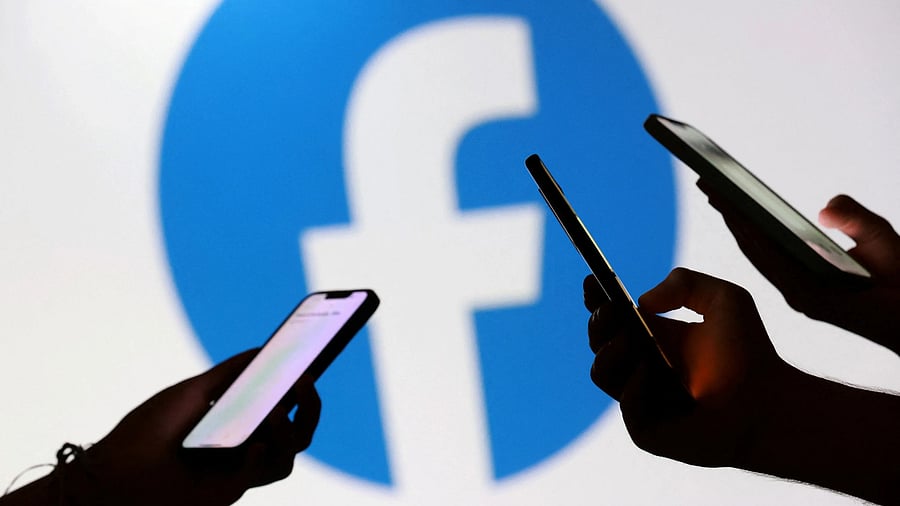 <div class="paragraphs"><p>Facebook logo.</p></div>