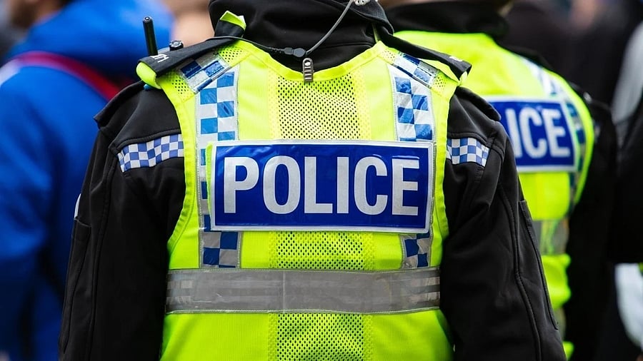 <div class="paragraphs"><p>Representative image of a UK police officer.</p></div>