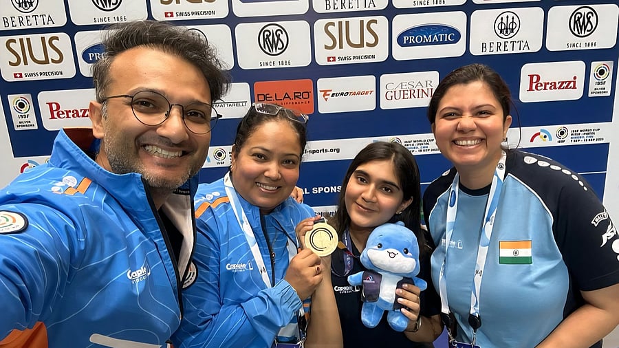 <div class="paragraphs"><p>Indian sport shooter Esha Singh wins ISSF world cup rifle/pistol&nbsp;in the women's 10m air pistol.</p></div>