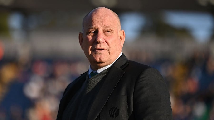 <div class="paragraphs"><p>Andy Pycroft.</p></div>