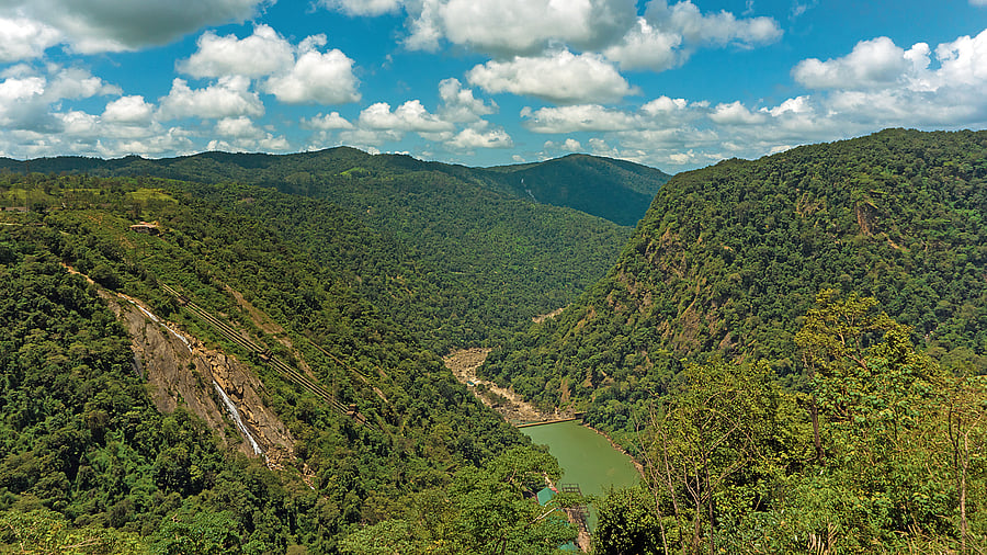 A picturesque view of the Shavarathi valley. 