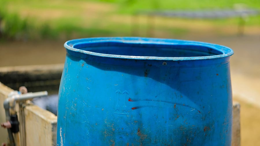 <div class="paragraphs"><p>Representative image of a drum.</p></div>