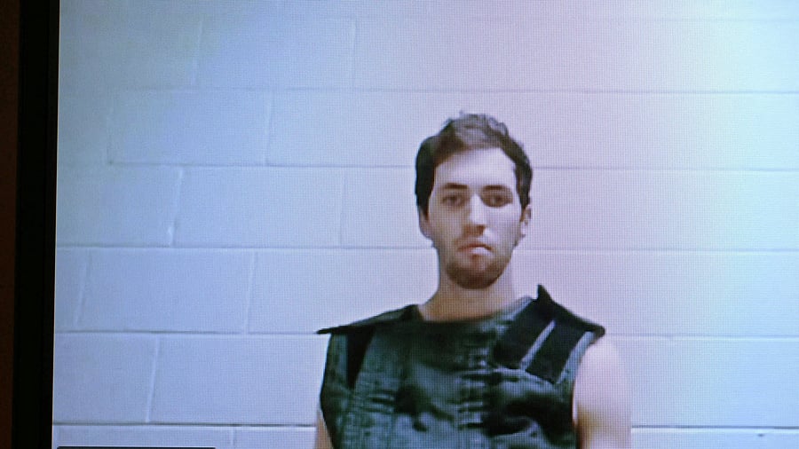 <div class="paragraphs"><p>Tyler Robinson</p></div>