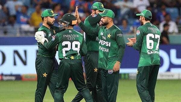 <div class="paragraphs"><p>Pakistan Cricket team celebrating.</p></div>