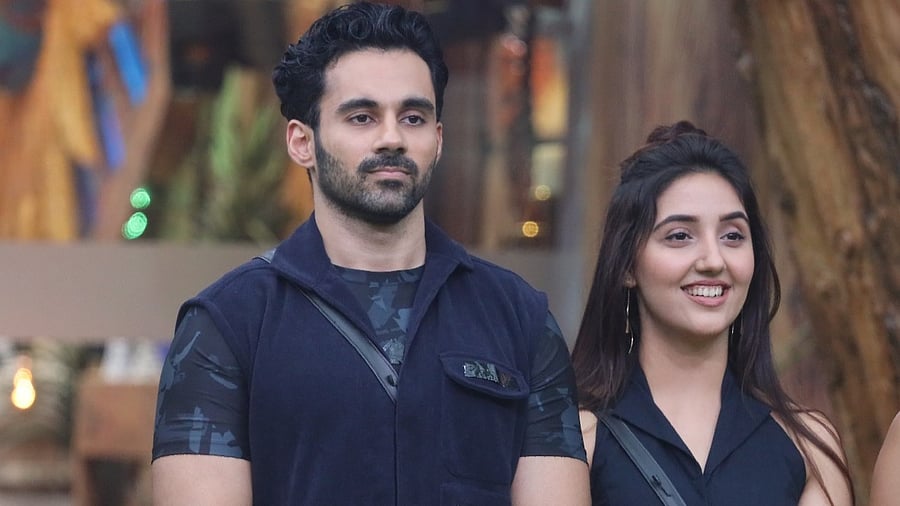 <div class="paragraphs"><p>Abhishek Bajaj and Ashnoor Kaur in Bigg Boss 19.</p></div>