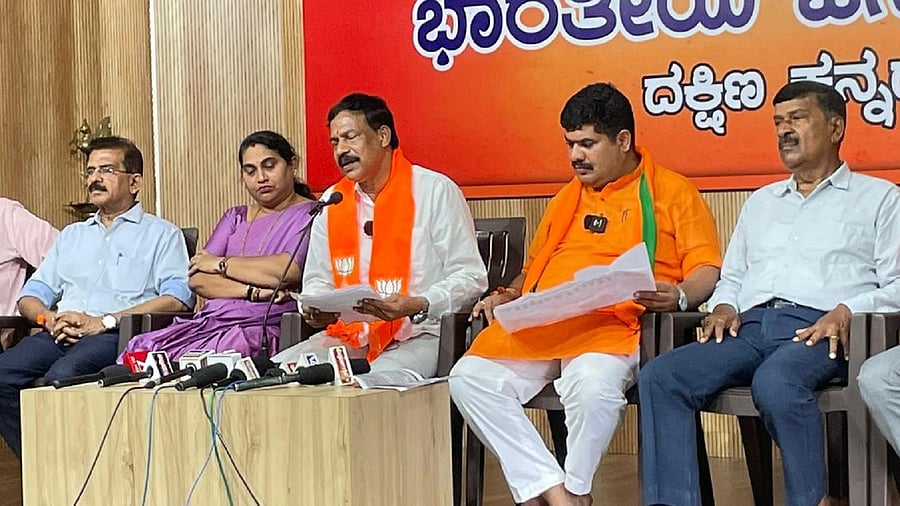 <div class="paragraphs"><p>Dakshina Kannada district BJP president Sathish Kumpala speaking to mediapersons in Mangaluru. </p><p></p></div>