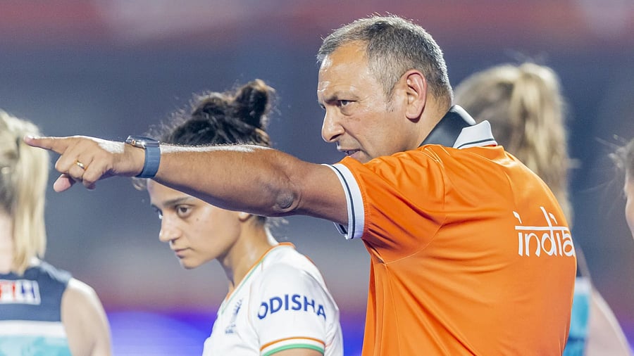 <div class="paragraphs"><p>Coach Harendra Singh says he isn’t happy with the silver medal won by the Indian women’s hockey team at the Asia Cup and expects the squad to make bigger strides.</p></div>