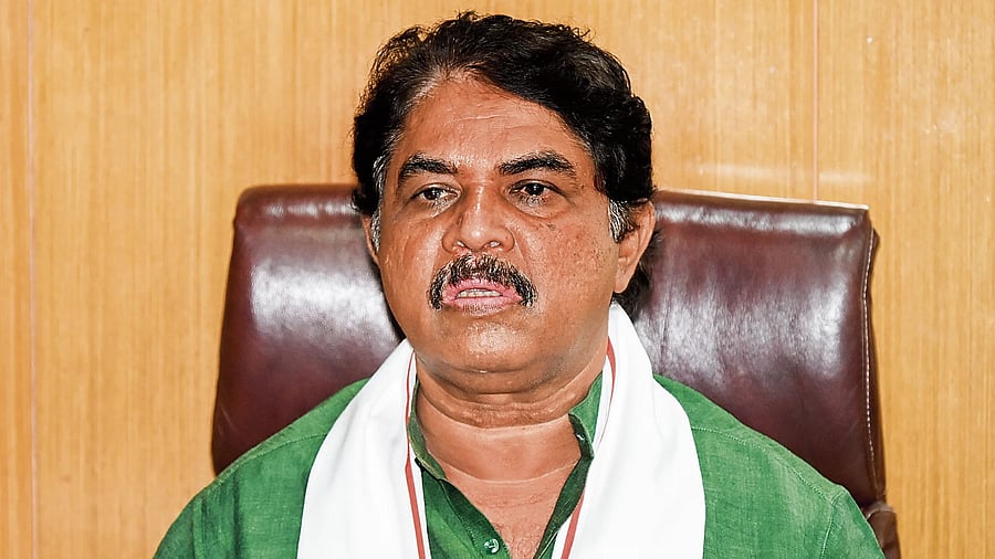 <div class="paragraphs"><p>LoP R Ashoka.</p></div>