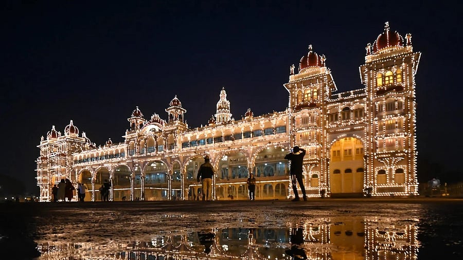 <div class="paragraphs"><p>Mysuru Palace</p></div>