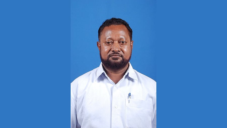 <div class="paragraphs"><p>George Tirkey.</p></div>