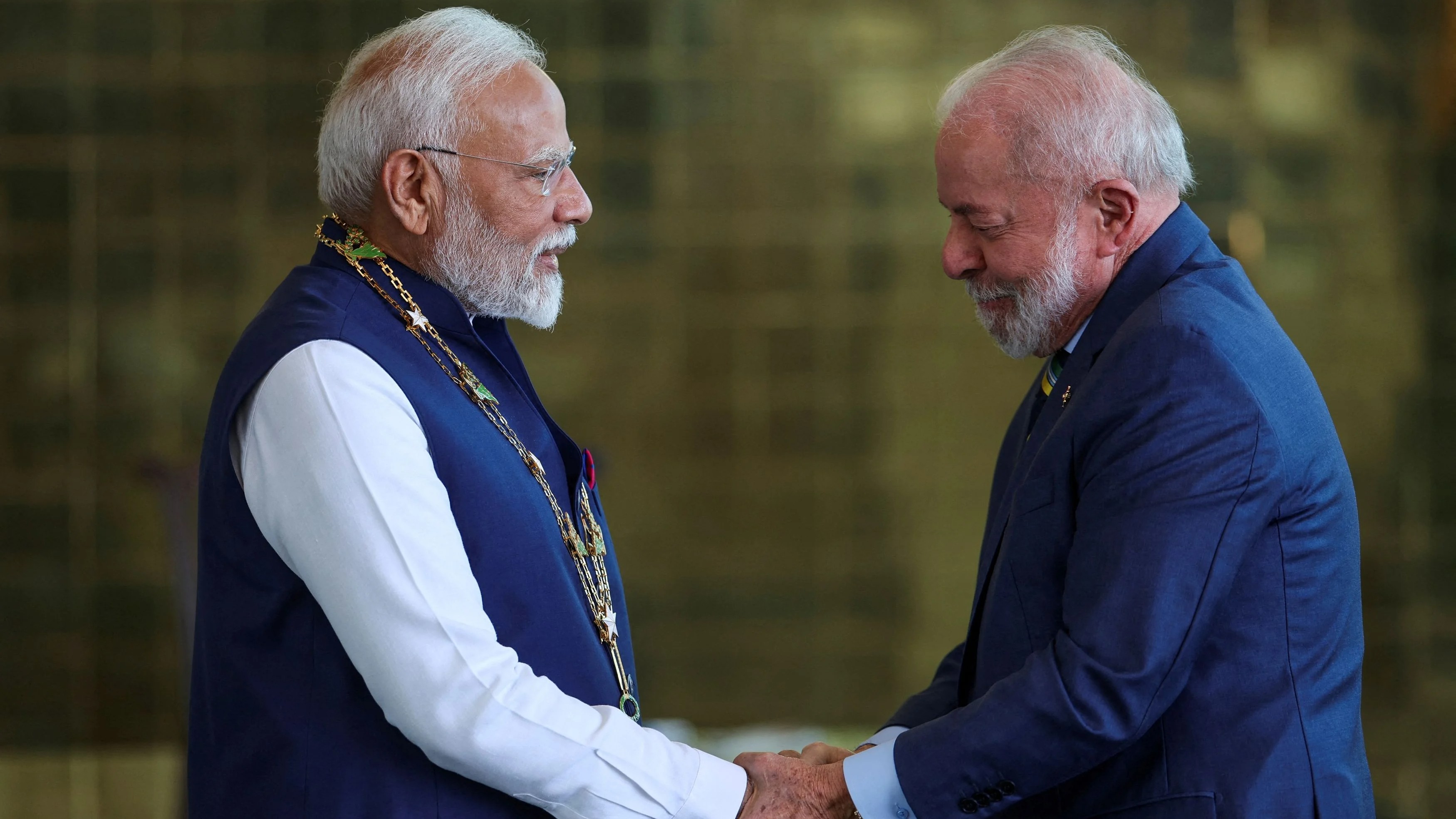 <div class="paragraphs"><p>Brazil's President Luiz Inacio Lula da Silva shakes hands with Prime Minister Narendra Modi.</p></div>