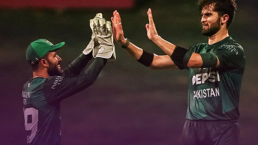 <div class="paragraphs"><p>Pakistan pacers put the Sri Lankan batters through the wringer despite Kamindu Mendis' fine fifty.</p></div>