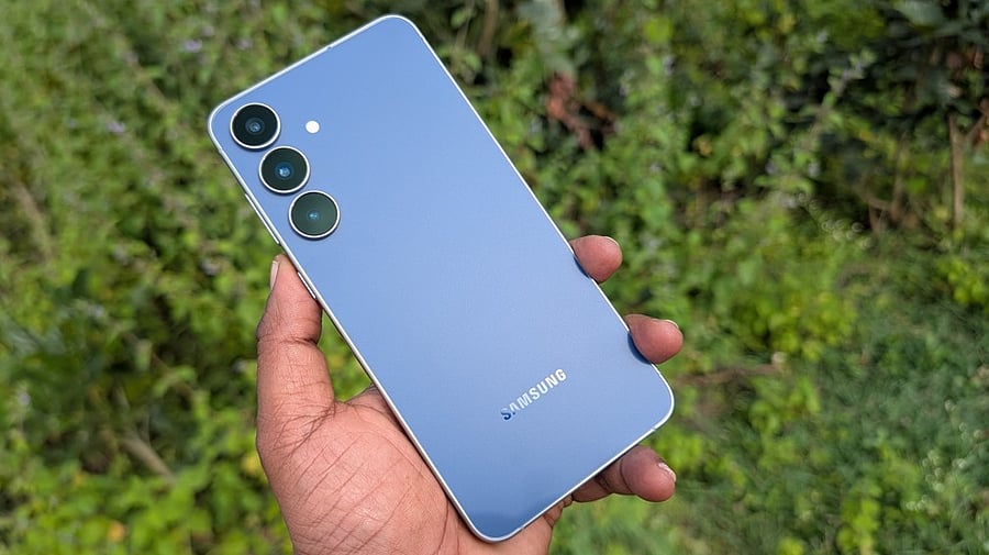 <div class="paragraphs"><p>Samsung Galaxy S25 FE.</p></div>