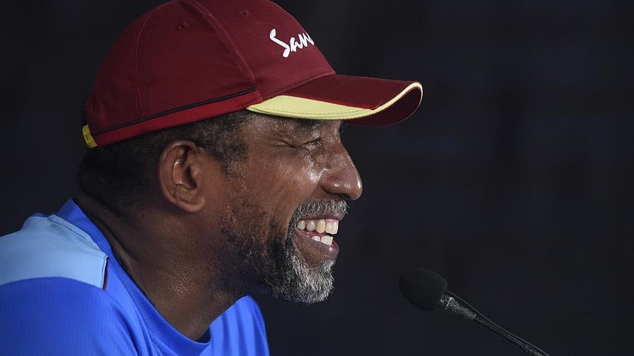 <div class="paragraphs"><p>Phil Simmons</p></div>