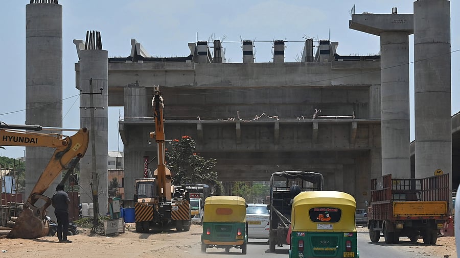 <div class="paragraphs"><p>The BMRCL wants debris, leftover materials, temporary barriers, etc, cleared at the end of each work shift. </p></div>