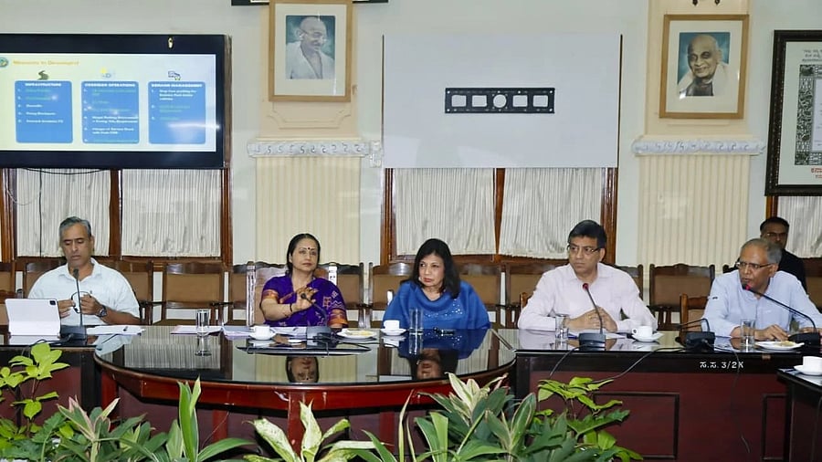 <div class="paragraphs"><p>Chief Secretary Shalini Rajneesh and other senior officials discuss ways to tackle the city's infrastructure issues at a meeting in the Vidhana Soudha on Wednesday. </p></div>