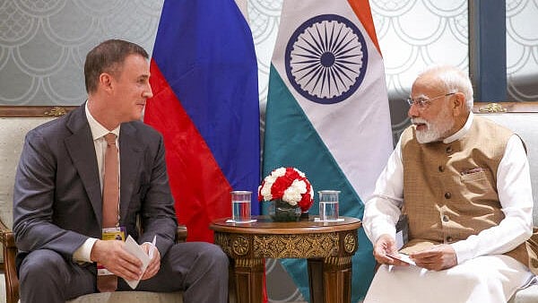 <div class="paragraphs"><p>PM Modi with Russia Dy PM Dmitry.</p></div>