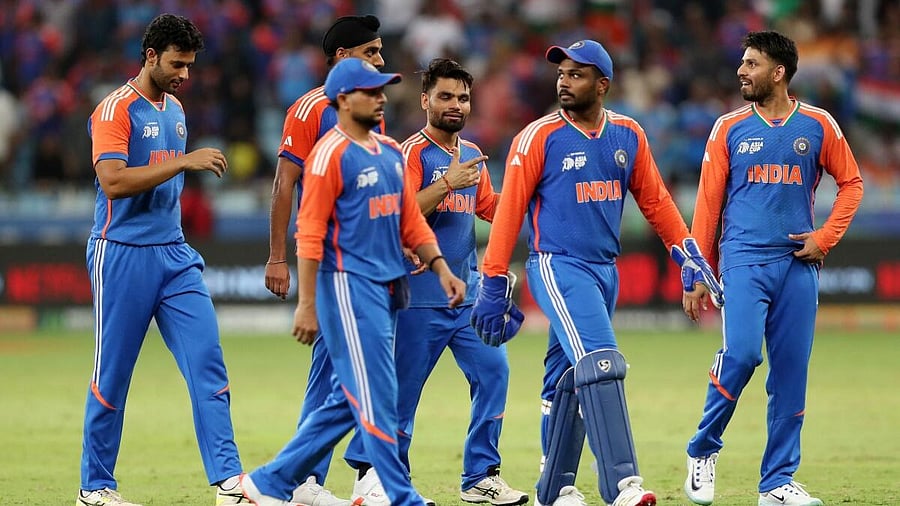 <div class="paragraphs"><p>Indian players celebrate their win.</p></div>