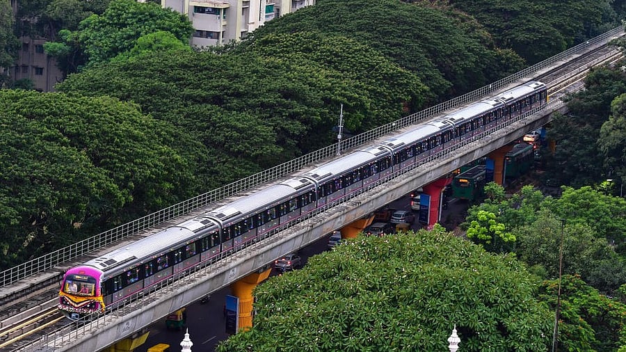 <div class="paragraphs"><p>Bengaluru metro.</p></div>