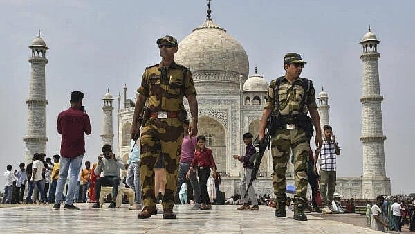 <div class="paragraphs"><p>Security personnel keep a vigil at the Taj Mahal complex, in Agra, Uttar Pradesh.</p></div>