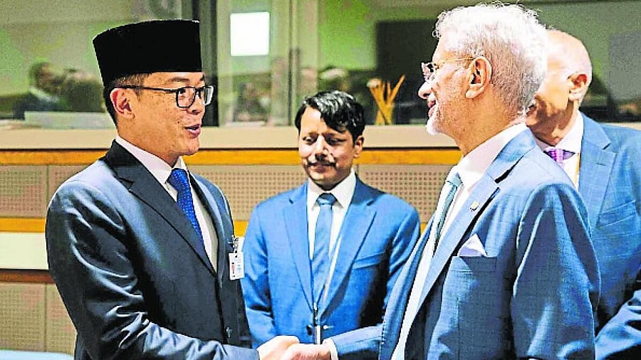 <div class="paragraphs"><p>External Affairs Minister S Jaishankar (right) meets his Indonesian counterpart Sugiono ahead of the BRICS Foreign Ministers meeting in New York City on Saturday. </p></div>