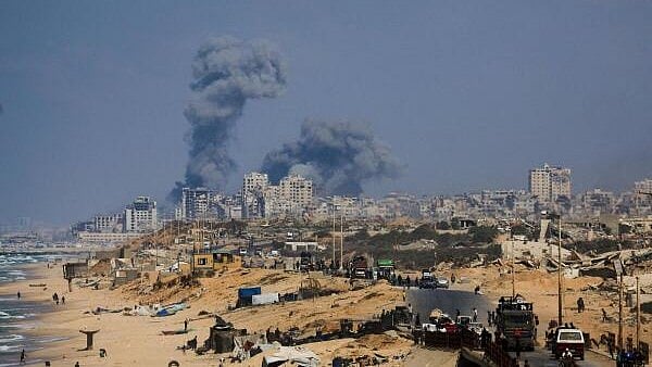 <div class="paragraphs"><p>Smoke rises during an Israeli military operation in Gaza City, as seen from the central Gaza Strip.</p></div>