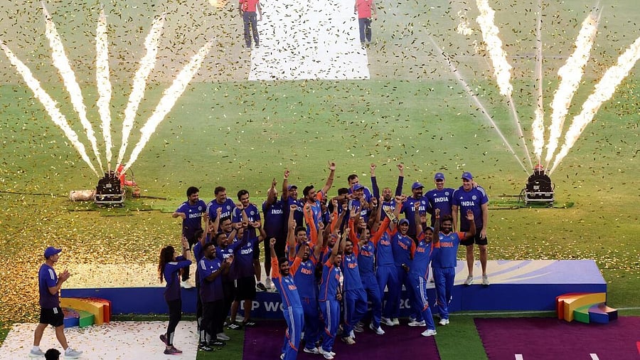 <div class="paragraphs"><p>India players celebrate with a trophy after winning the Asia Cup.</p></div>