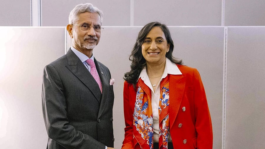 <div class="paragraphs"><p>External Affairs Minister S. Jaishankar with Canada Minister of Foreign Affairs Anita Anand during a meeting, in New York.&nbsp;</p></div>