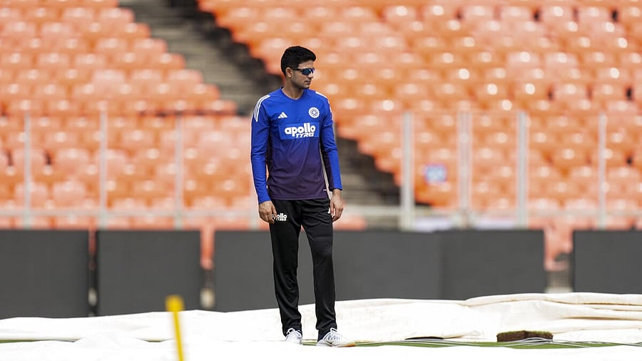 <div class="paragraphs"><p>Shubman Gill inspects the pitch at Ahmedabad.</p></div>