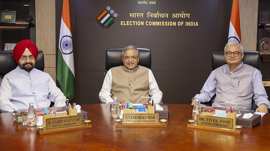 <div class="paragraphs"><p> Chief Election Commissioner Gyanesh Kumar flanked by Election Commissioners Sukhbir Singh Sandhu (L) and Vivek Joshi.<br></p></div>