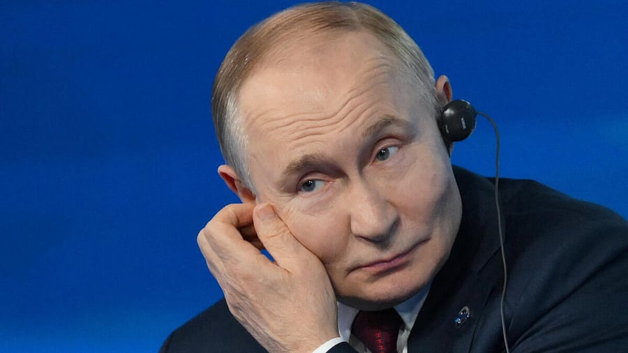 <div class="paragraphs"><p>Russian President Vladimir Putin</p></div>