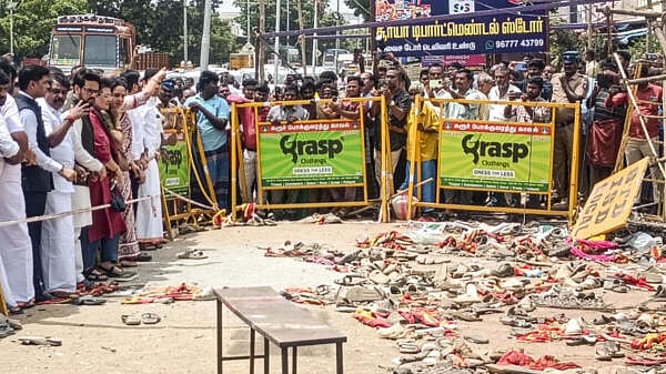 <div class="paragraphs"><p>A BJP delegation led by MP and actor Hema Malini inspects the TVK rally stampede spot, in Karur district, Tamil Nadu.</p></div>