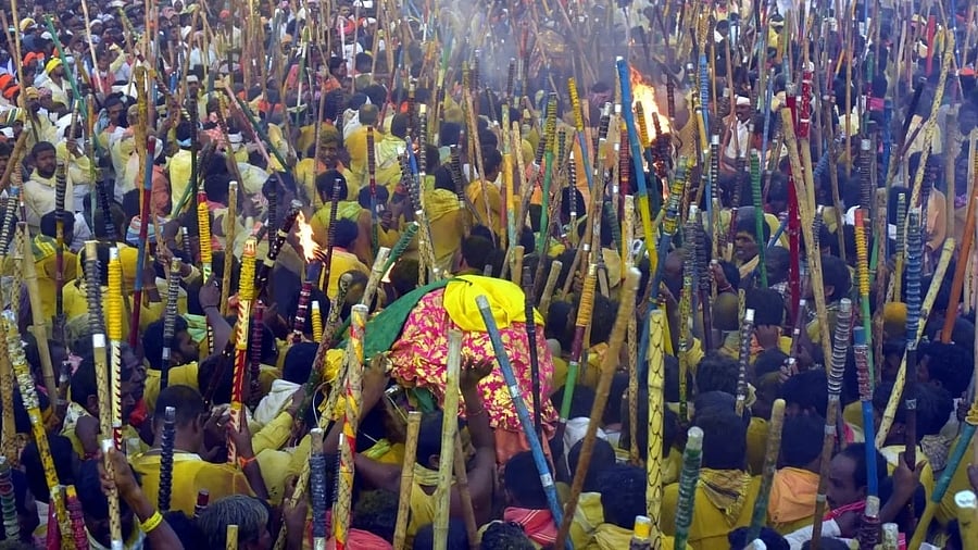 <div class="paragraphs"><p>Thousands of devotees take part in the traditional stick fight held as part of Banni festival at Devaragattu village. Image for representation purpose.</p></div>
