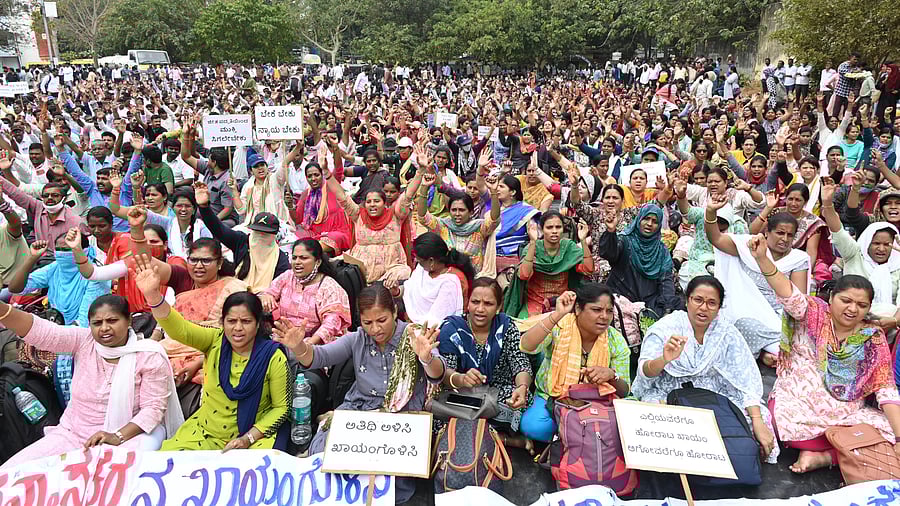 A file photo of a protest by the Karnataka Guest Lecturers’ Association demanding that their services be regularised, in Bengaluru.