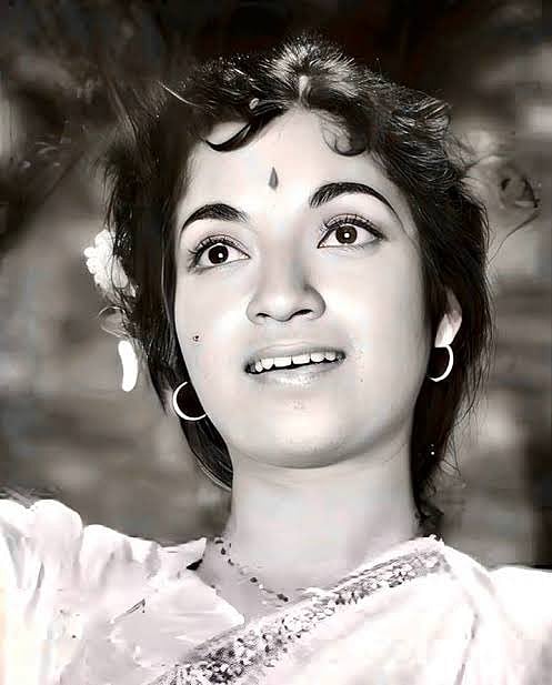 <div class="paragraphs"><p>Sandhya Shantaram</p></div>