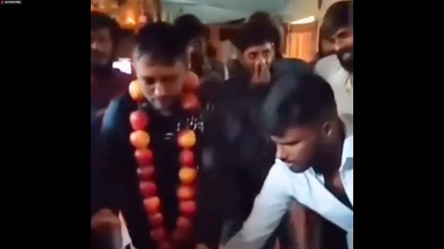 <div class="paragraphs"><p>Video of undertrial's birthday party in Bengaluru's prison goes viral, inquiry on</p></div>