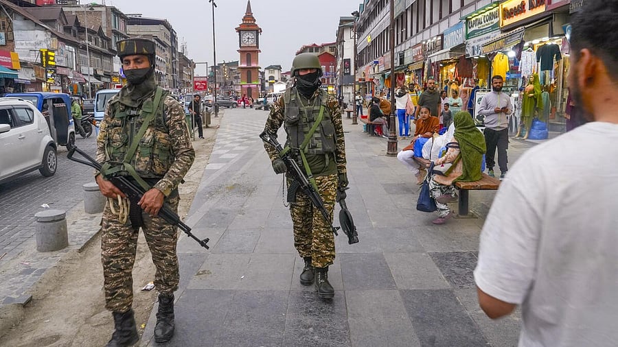 <div class="paragraphs"><p>Security personnel keep vigil amid high alert, in the aftermath of the Pahalgam terror attack, in Srinagar.</p></div>
