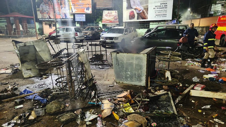 <div class="paragraphs"><p>Violence in Cuttack, Odisha</p></div>