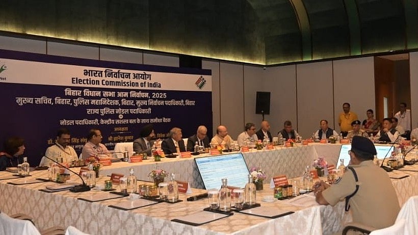 <div class="paragraphs"><p>ECI officials briefing the press.&nbsp;</p></div>