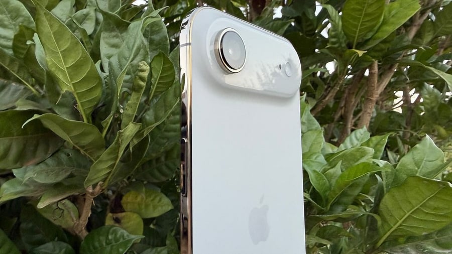 <div class="paragraphs"><p>Apple iPhone Air.</p></div>